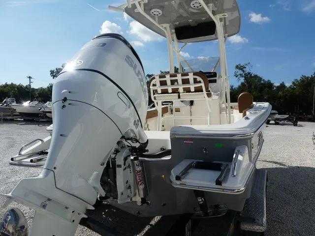 Slide: The Image of Pioneer 220 Bay Sport 2026 - 4