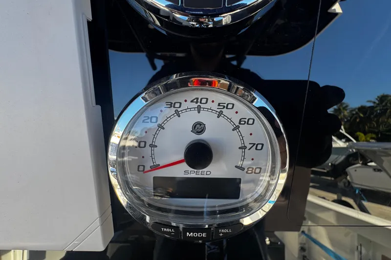 Slide: The Image of Speedometer of 2026 Sea Pro 245FLX Sandbar boat, displaying speed in miles per hour. - 28