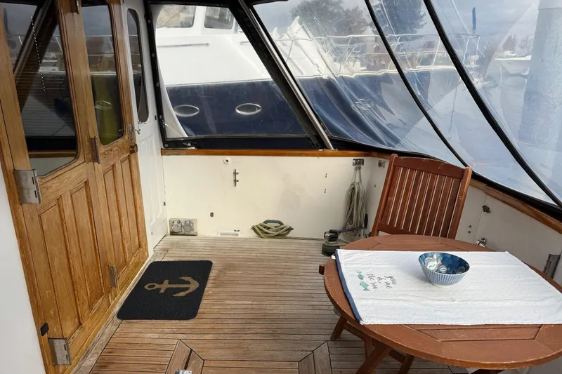 Slide: The Image of DeFever 49 - Cockpit - 11