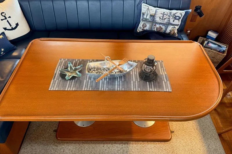 Slide: The Image of DeFever 49 - Settee Seating - 5