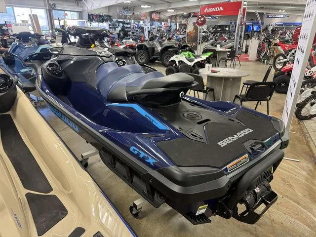 Slide: The Image of Sea-Doo GTX 230 Tech, Audio, iDF, iBR 2026 - 4