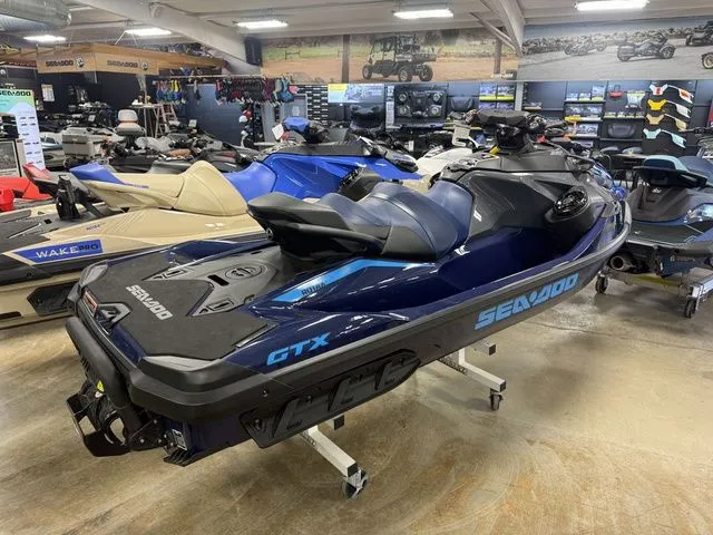 Slide: The Image of Sea-Doo GTX 230 Tech, Audio, iDF, iBR 2026 - 5