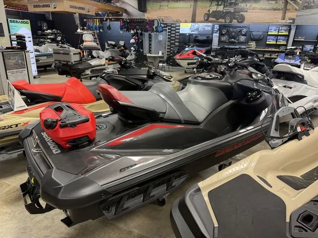 Slide: The Image of Sea-Doo GTR-X 300 2026 - 6