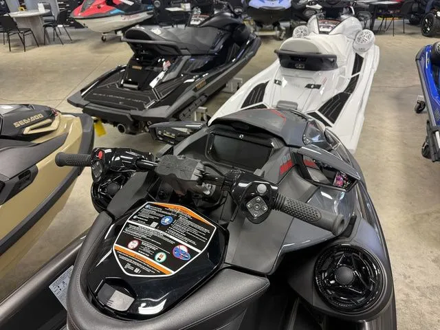 Slide: The Image of Sea-Doo GTR-X 300 2026 - 8