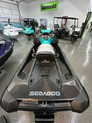 Slide: The Image of Sea-Doo GTR 230 2026 - 5