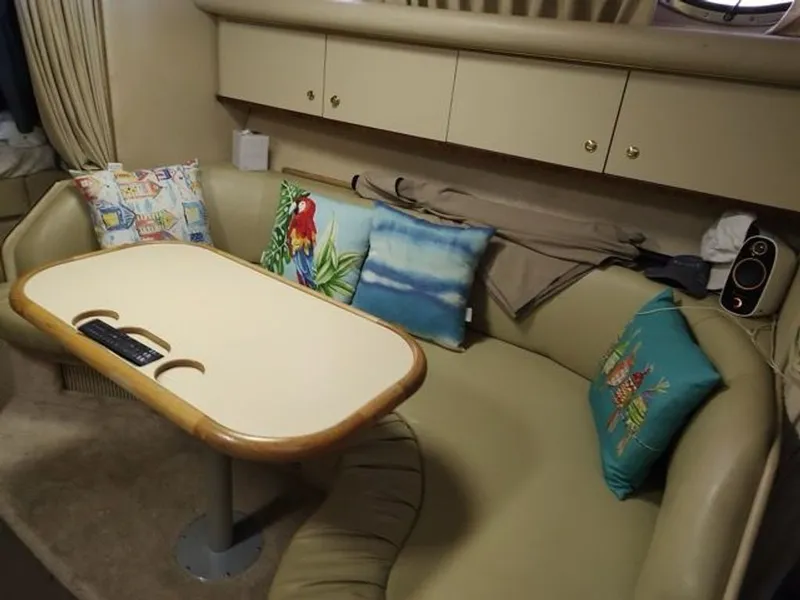 Slide: The Image of Sea Ray Sundancer 330 1998 - 10