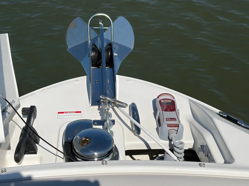 Slide: The Image of Sea Ray SLX 280 Outboard 2026 - 34