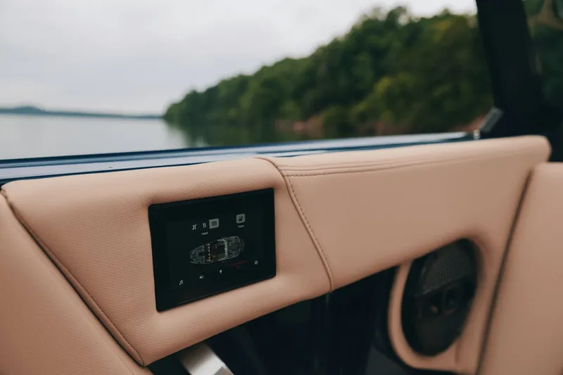 Slide: The Image of MasterCraft X24 2026 - 7