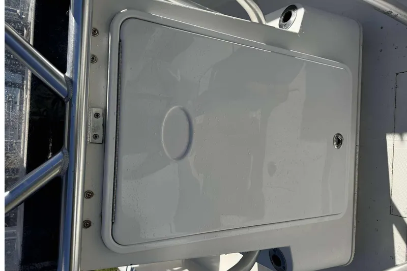 Slide: The Image of 2012 Ranger 2410 Bay Ranger boat hatch with stainless steel frame. - 27