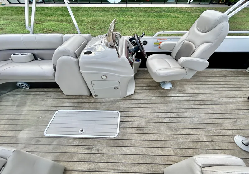 Slide: The Image of Xcursion 23c 2016 - 24