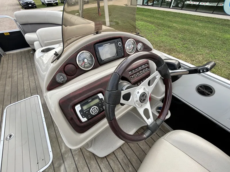 Slide: The Image of Xcursion 23c 2016 - 25