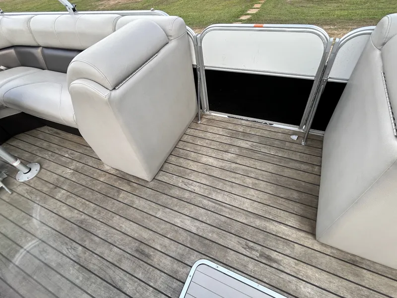 Slide: The Image of Xcursion 23c 2016 - 34