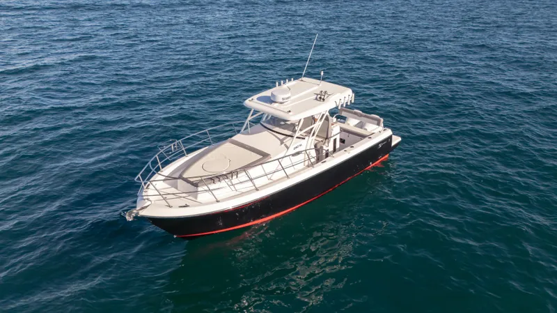 The Image of Modern SeaWell 290XL boat cruising on open water, 2025 model. - 0