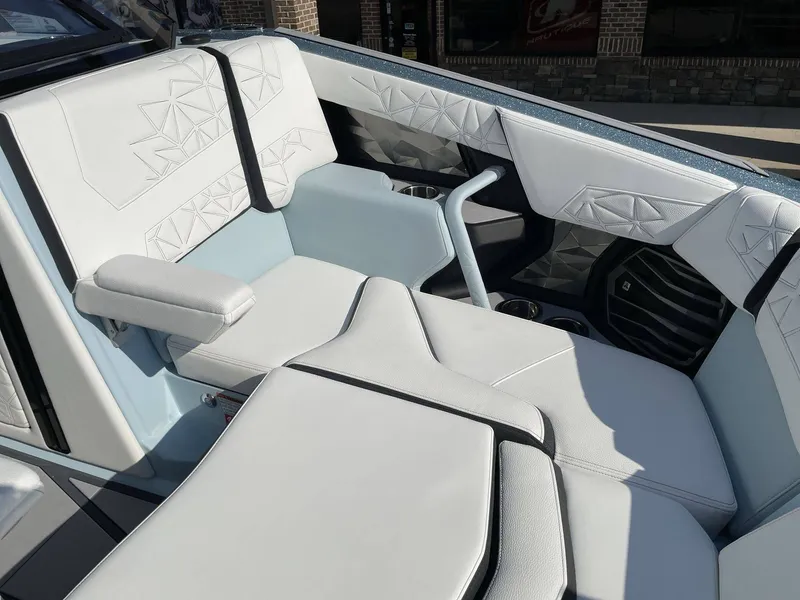 Slide: The Image of Nautique Super Air Nautique G23 Paragon 2026 - 35