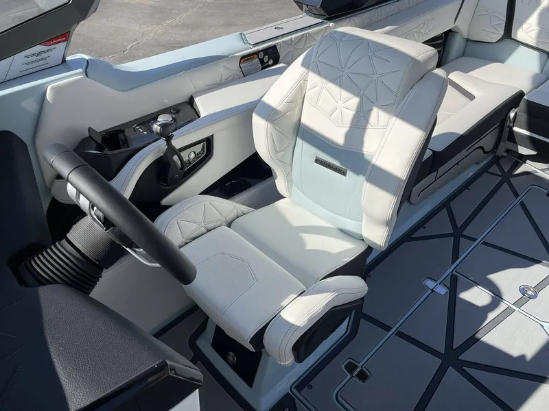 Slide: The Image of Nautique Super Air Nautique G23 Paragon 2026 - 38