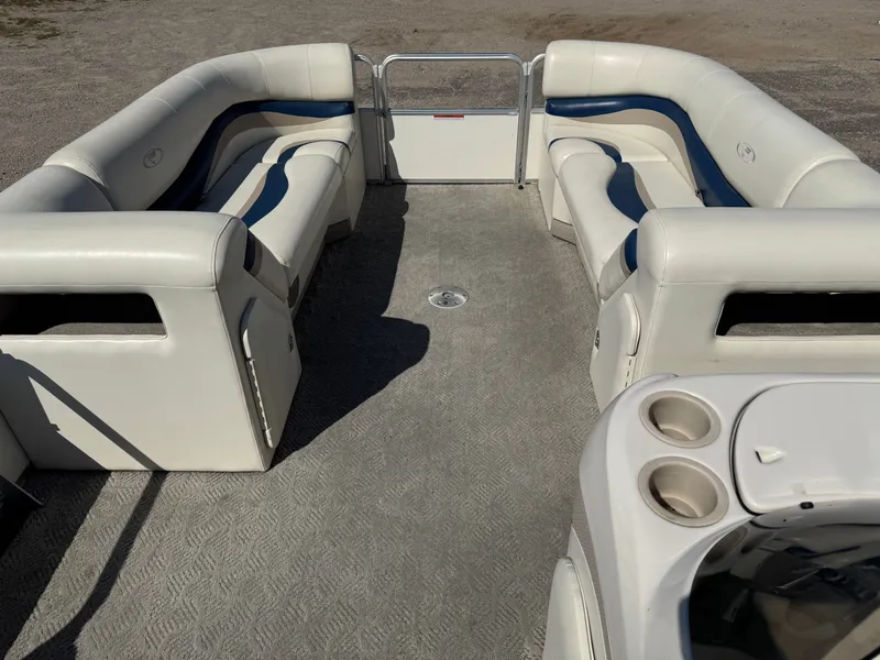 Slide: The Image of Fisher 220 Freedom Pontoon 2004 - 3