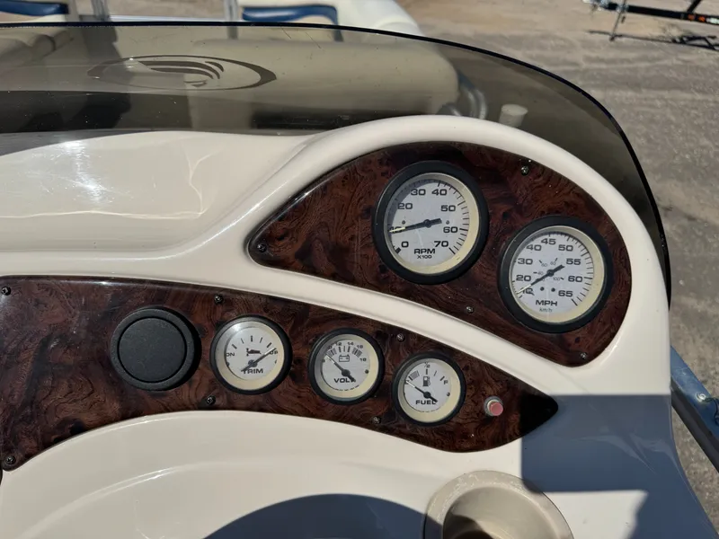 Slide: The Image of Fisher 220 Freedom Pontoon 2004 - 30