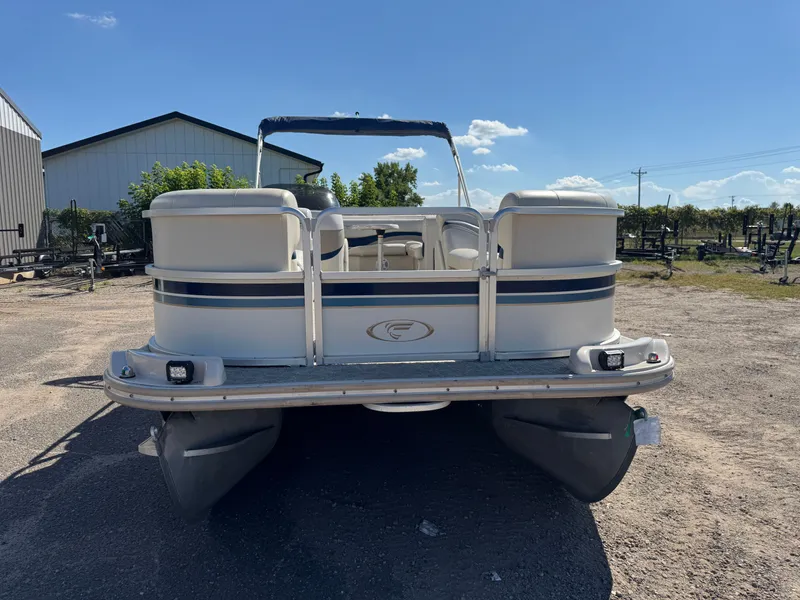 Slide: The Image of Fisher 220 Freedom Pontoon 2004 - 51