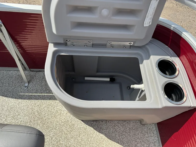 Slide: The Image of Bennington 188 SFV Pontoon 2020 - 17