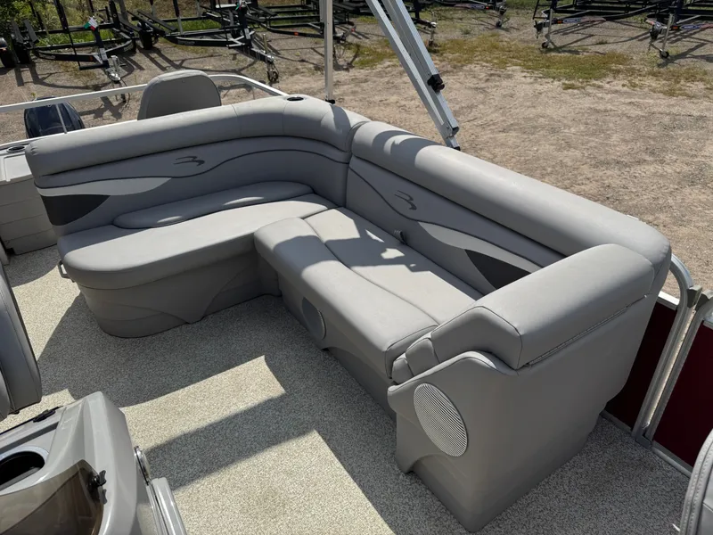Slide: The Image of Bennington 188 SFV Pontoon 2020 - 28