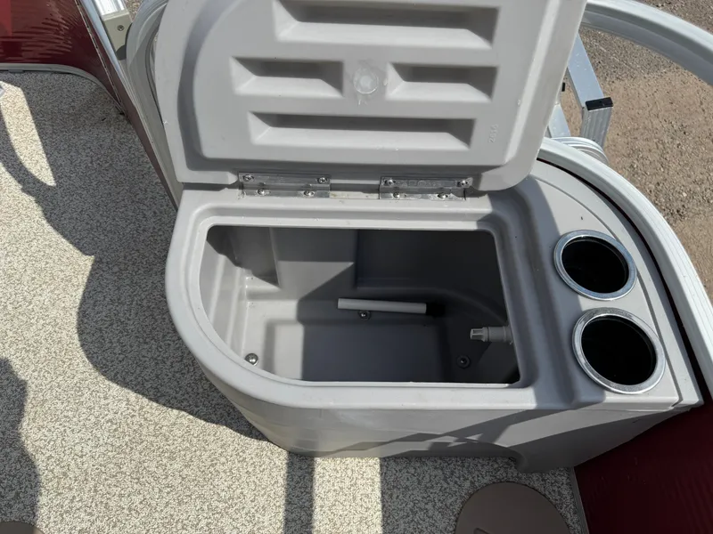 Slide: The Image of Bennington 188 SFV Pontoon 2020 - 39