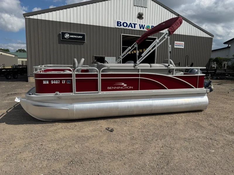 Slide: The Image of Bennington 188 SFV Pontoon 2020 - 43