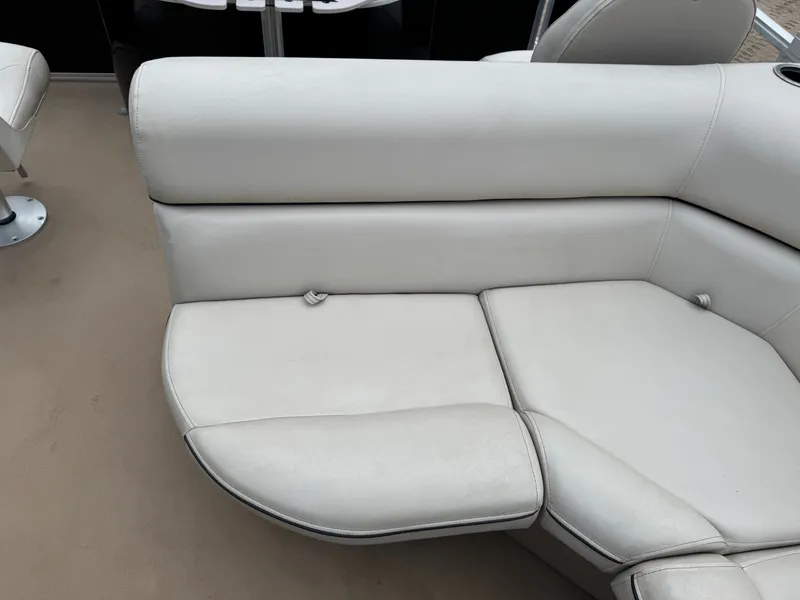 Slide: The Image of South Bay S20 Quad Fish Pontoon 2015 - 30