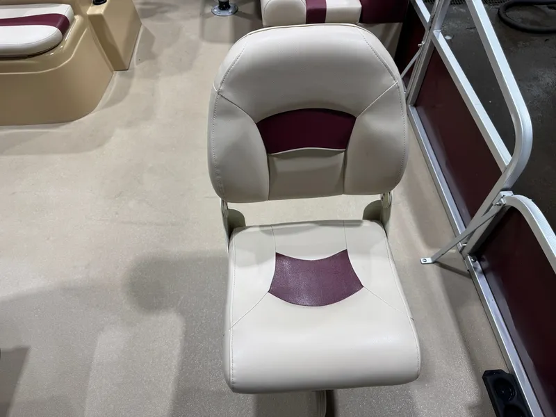 Slide: The Image of G3 LV 188 Fish Pontoon 2012 - 11