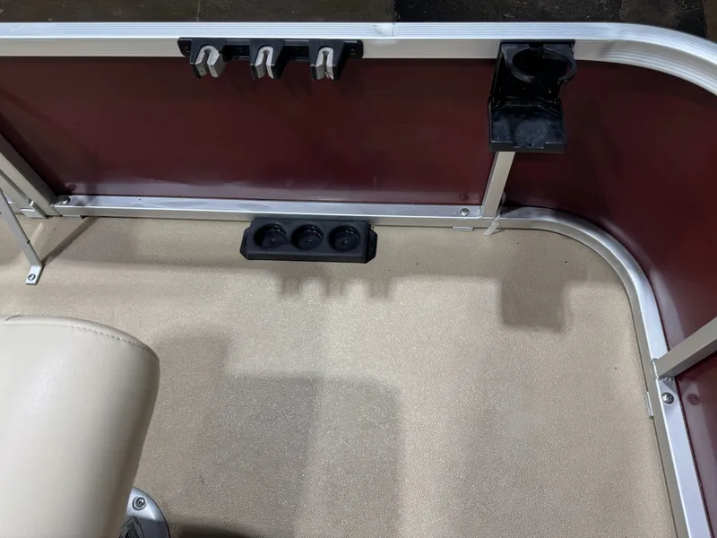 Slide: The Image of G3 LV 188 Fish Pontoon 2012 - 12