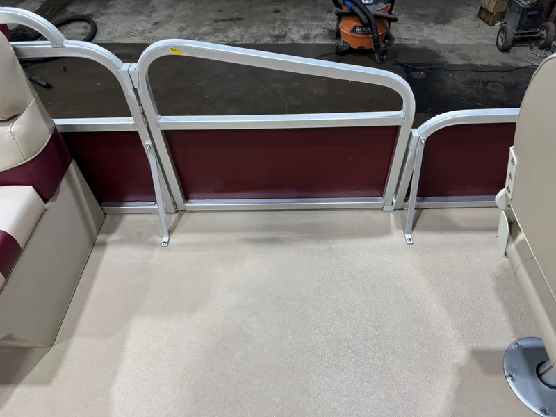 Slide: The Image of G3 LV 188 Fish Pontoon 2012 - 13