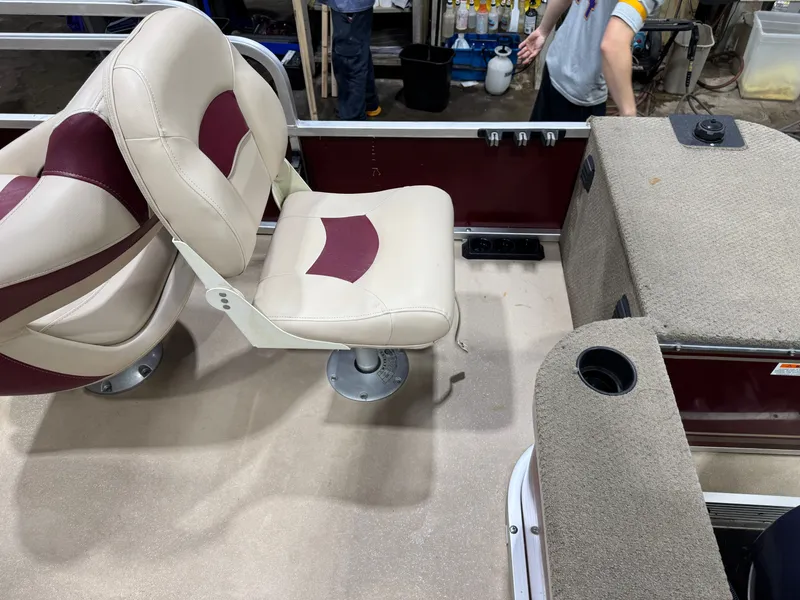 Slide: The Image of G3 LV 188 Fish Pontoon 2012 - 36