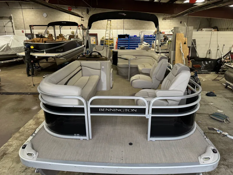 Slide: The Image of Bennington 2017 Bennington 22 SS Pontoon & 90HP Yamaha 4-Stroke 2017 - 10