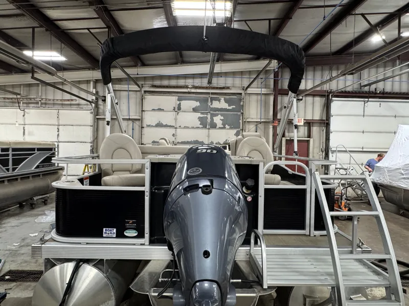 Slide: The Image of Bennington 2017 Bennington 22 SS Pontoon & 90HP Yamaha 4-Stroke 2017 - 53