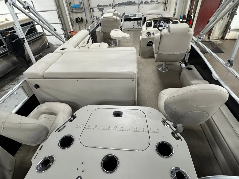 Slide: The Image of Bennington 2017 Bennington 22 SS Pontoon & 90HP Yamaha 4-Stroke 2017 - 9