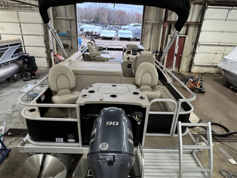 Slide: The Image of Bennington 22 SS Pontoon with 90HP Yamaha Fourstroke EFI 2017 - 37