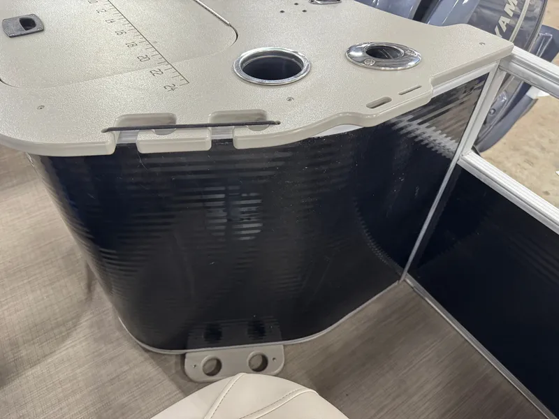 Slide: The Image of Bennington 22 SS Pontoon with 90HP Yamaha Fourstroke EFI 2017 - 43