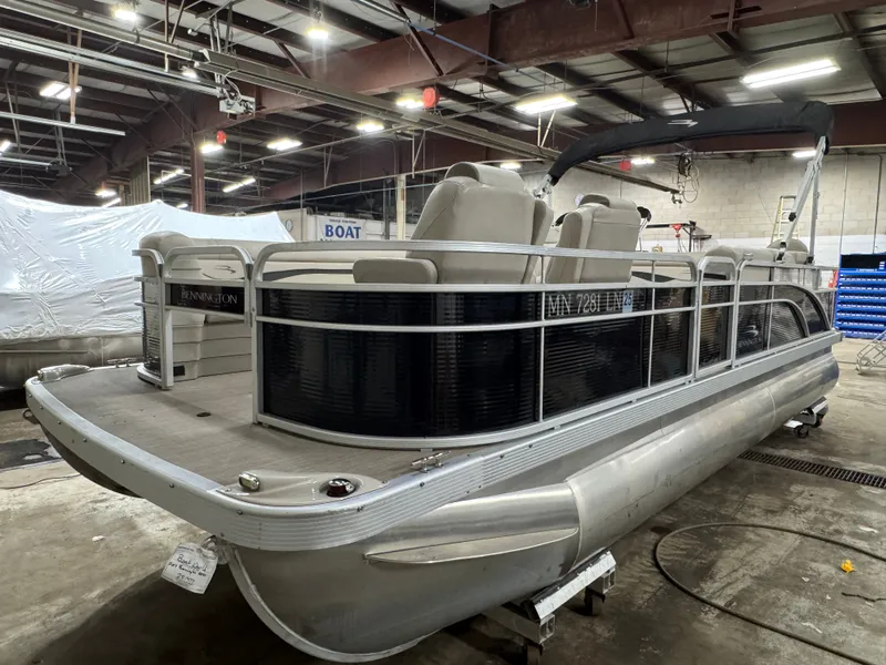 Slide: The Image of Bennington 22 SS Pontoon with 90HP Yamaha Fourstroke EFI 2017 - 50