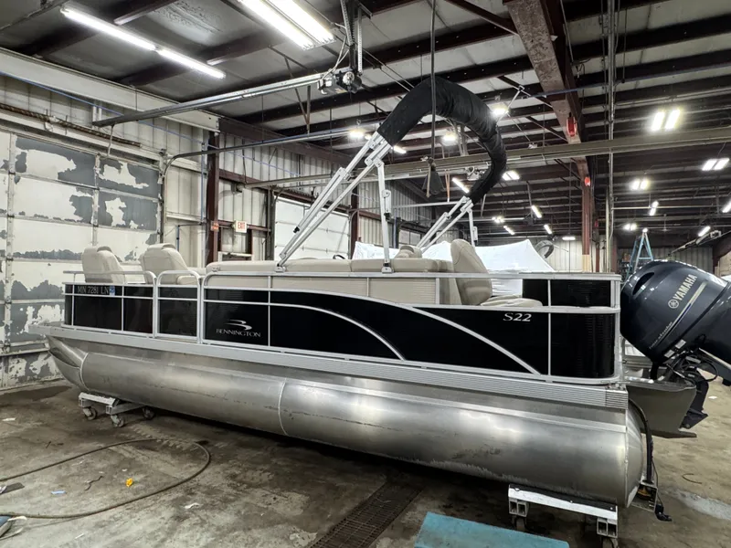 Slide: The Image of Bennington 22 SS Pontoon with 90HP Yamaha Fourstroke EFI 2017 - 51