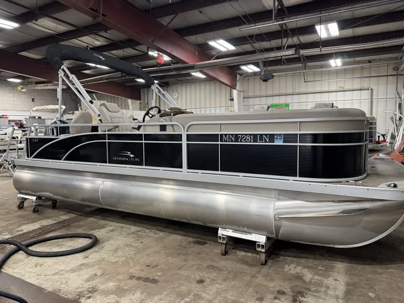 Slide: The Image of Bennington 22 SS Pontoon with 90HP Yamaha Fourstroke EFI 2017 - 55