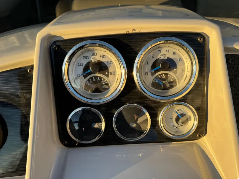 Slide: The Image of Sylvan Mirage 822 LZ Pontoon 2020 - 42