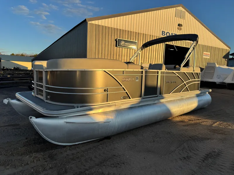 Slide: The Image of Sylvan Mirage 822 LZ Pontoon 2020 - 50