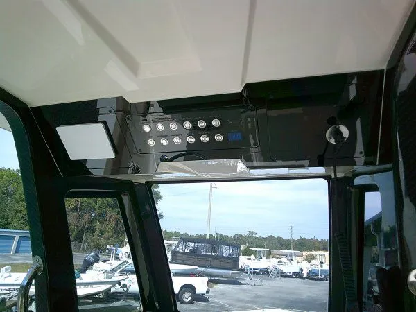 Slide: The Image of Scout 260LFX 2026 - 10