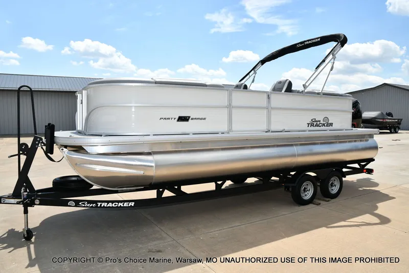 Slide: The Image of Sun Tracker Party Barge 22 DLX w/150 Mercury 4 Stroke 2026 - 15