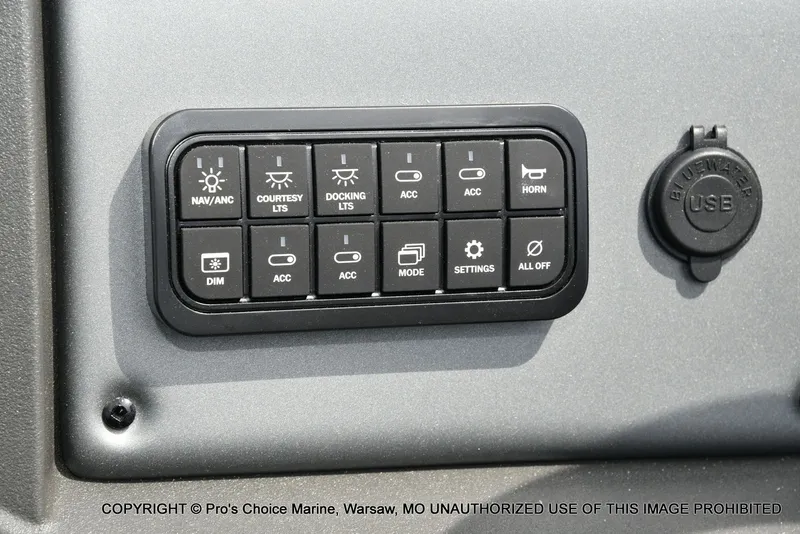 Slide: The Image of Sun Tracker Party Barge 22 DLX w/150 Mercury 4 Stroke 2026 - 24