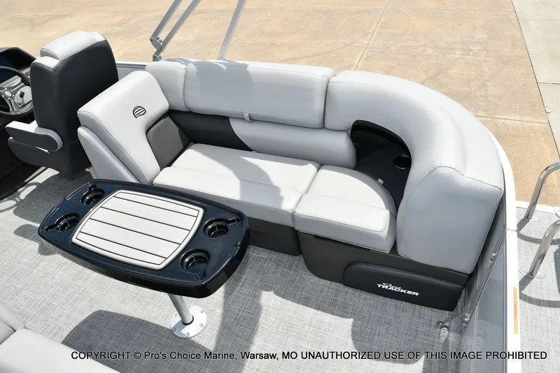 Slide: The Image of Sun Tracker Party Barge 22 DLX w/150 Mercury 4 Stroke 2026 - 36