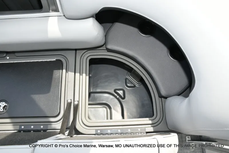 Slide: The Image of Sun Tracker Party Barge 22 DLX w/150 Mercury 4 Stroke 2026 - 38