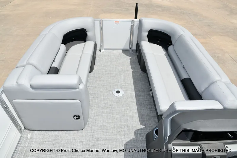 Slide: The Image of Sun Tracker Party Barge 22 DLX w/150 Mercury 4 Stroke 2026 - 51