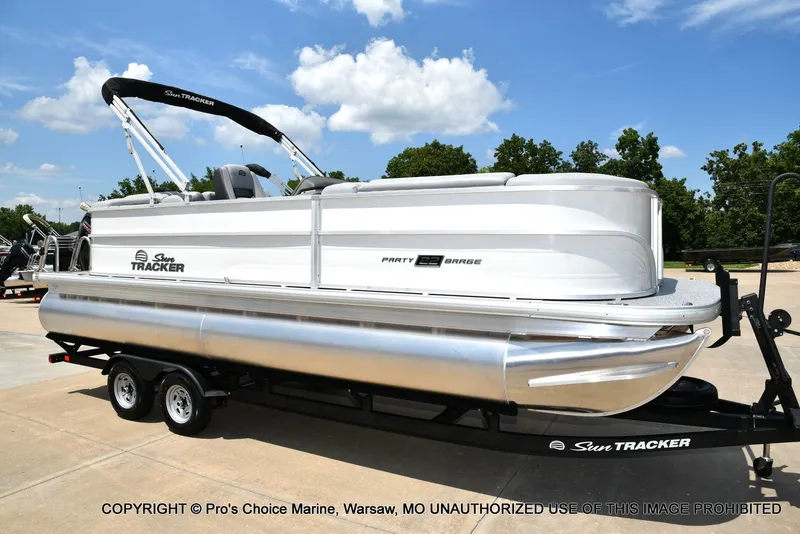 Slide: The Image of Sun Tracker Party Barge 22 DLX w/150 Mercury 4 Stroke 2026 - 73