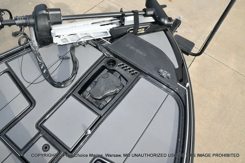 Slide: The Image of Nitro Z20 XL Traction Mat Interior 2026 - 11