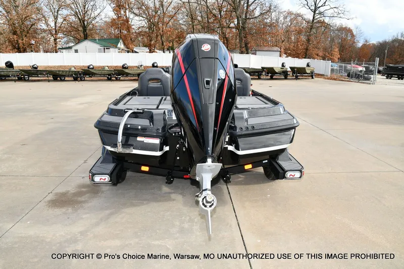 Slide: The Image of Nitro Z20 XL Traction Mat Interior 2026 - 26